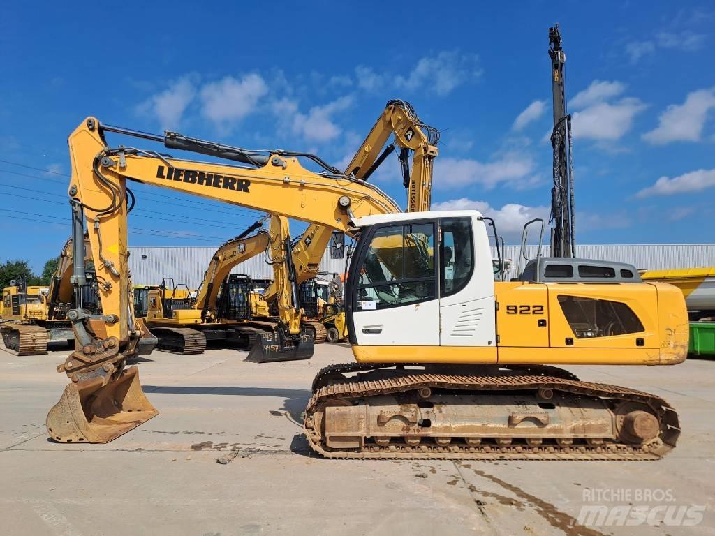 Liebherr R922LC Bandgrävare
