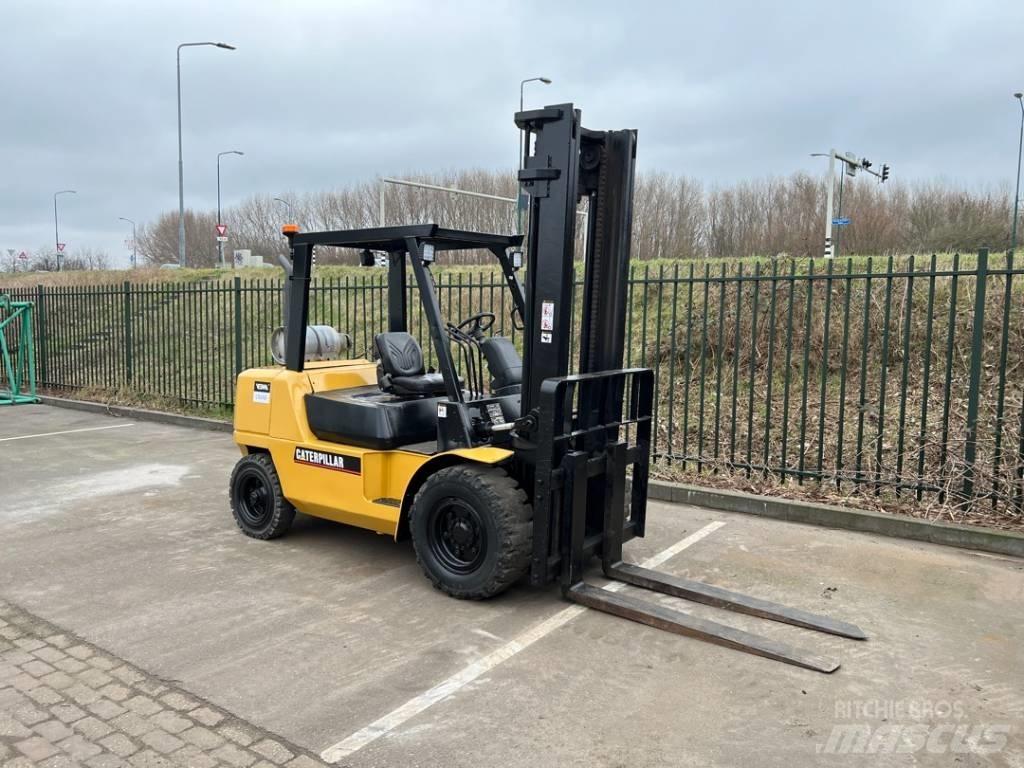 CAT GP 40 K L Gasolmotviktstruckar