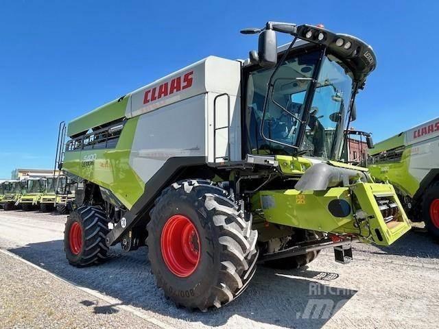CLAAS LEXION 5400 Skördetröskor