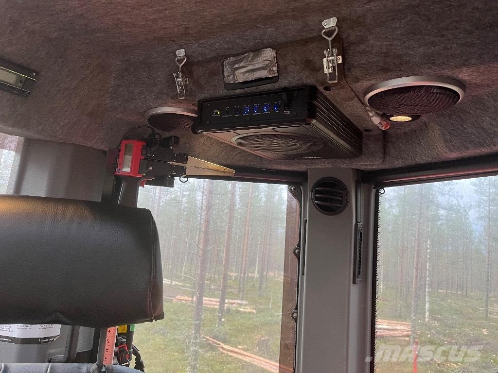 Komatsu 931 Skördare