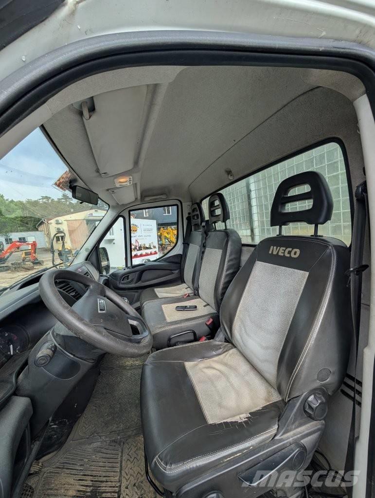 Iveco 35-12 Flakbilar/Pickuper