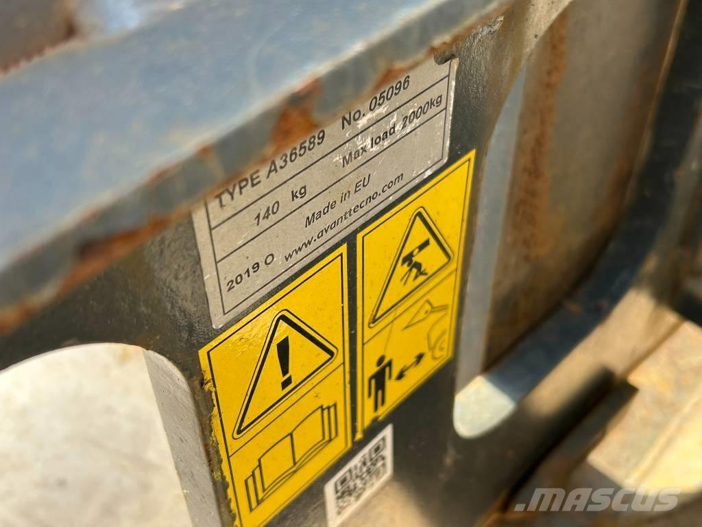 Avant 760 I Redskapsbärare