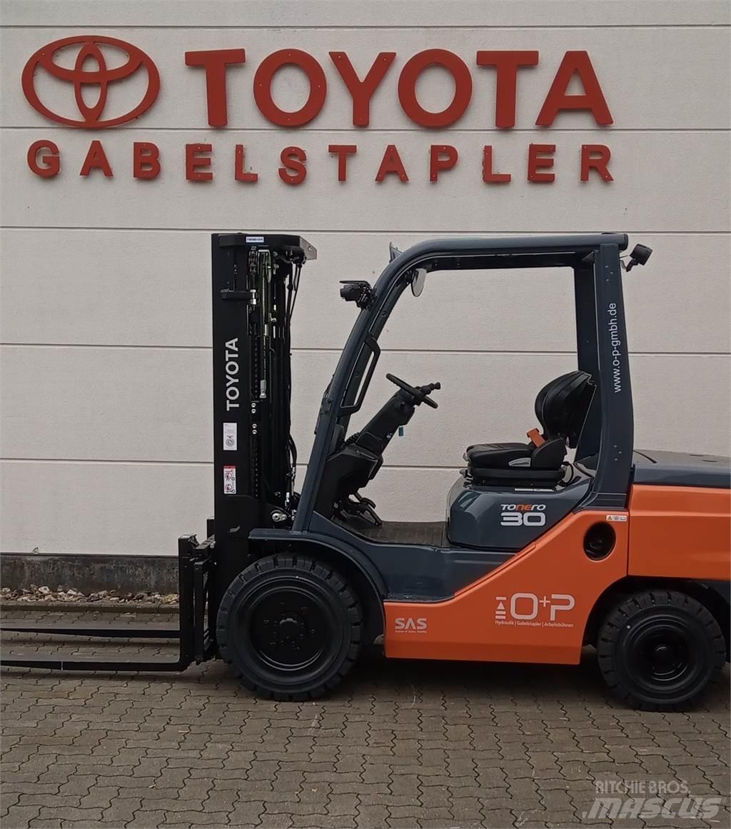 Toyota 52-8FDF30 Dieselmotviktstruckar
