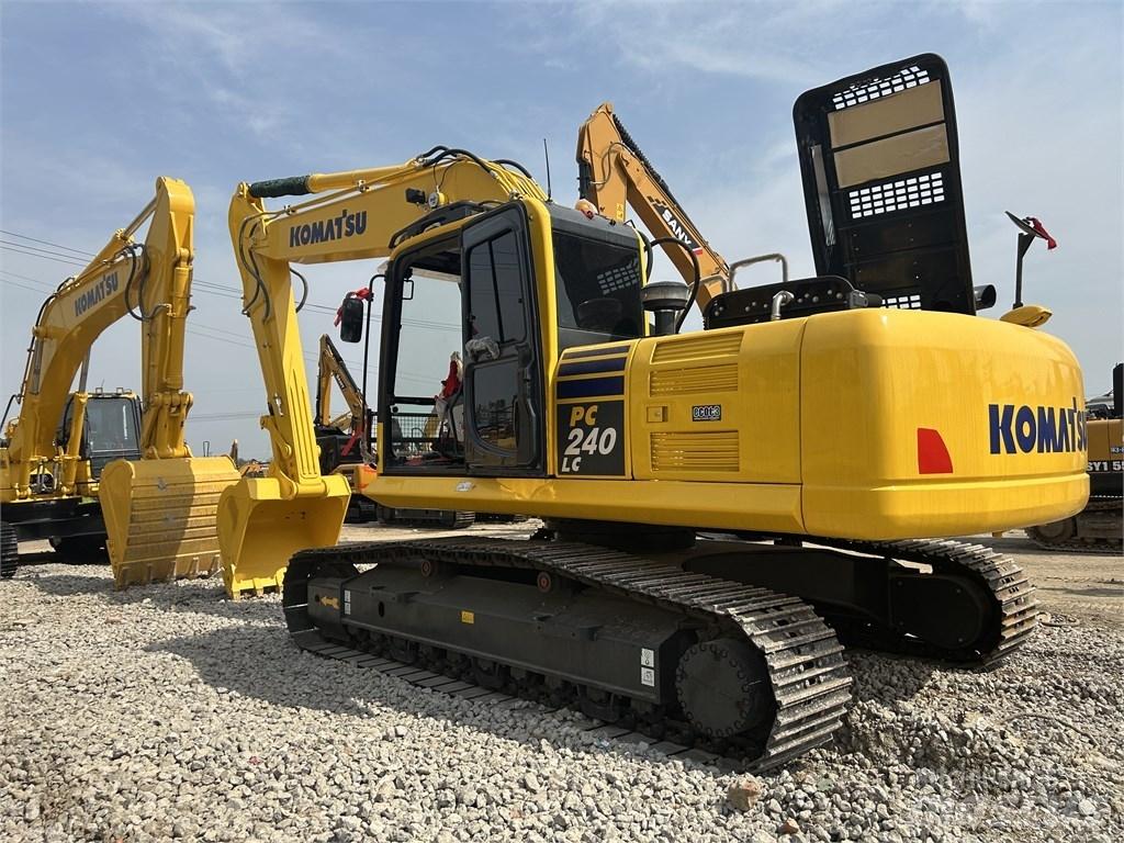 Komatsu PC240 Bandgrävare