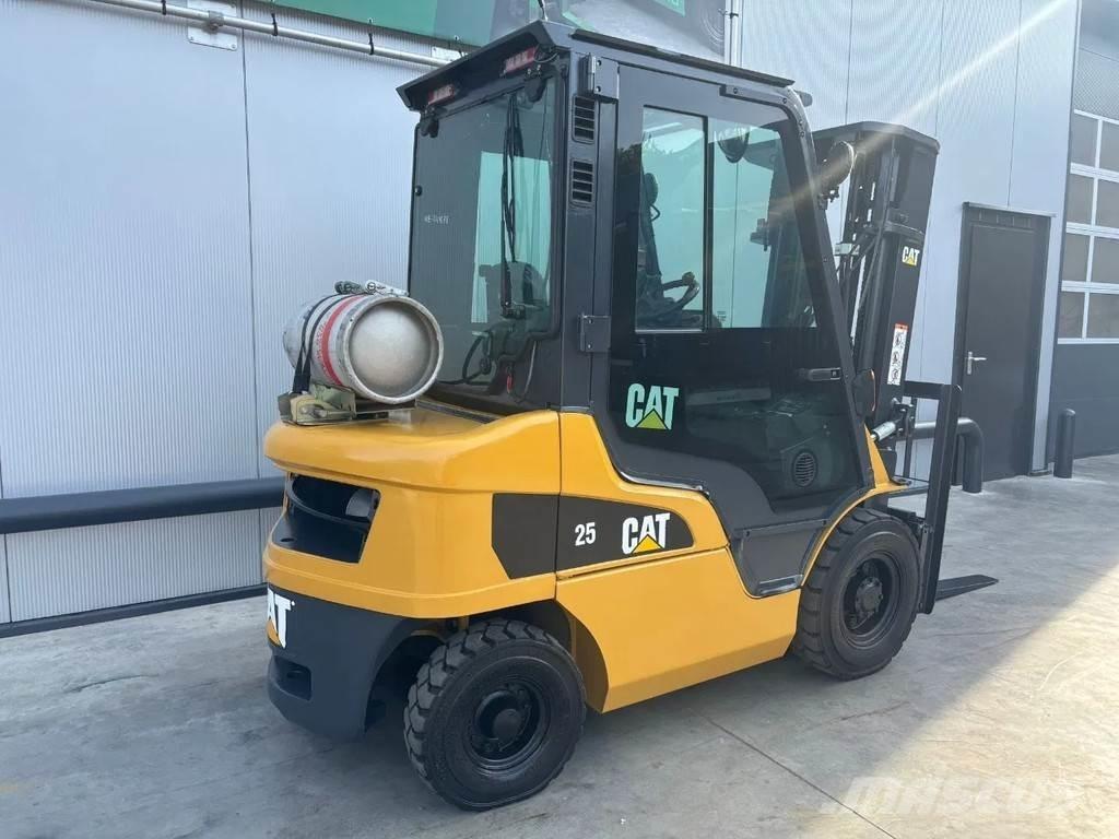 CAT GP25N Heftruck Gasolmotviktstruckar
