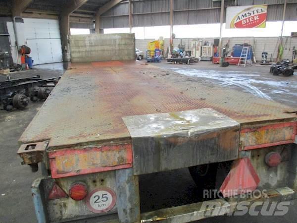  RAAF R016 Containertrailer