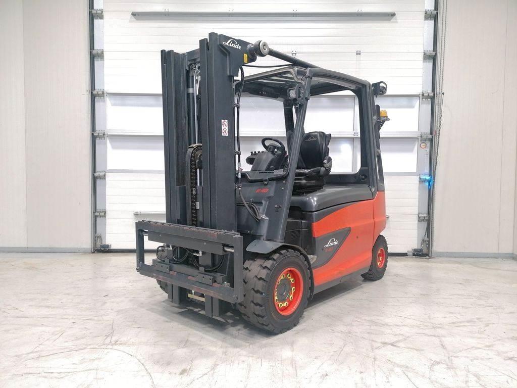 Linde E40HL-01/600 Elmotviktstruckar