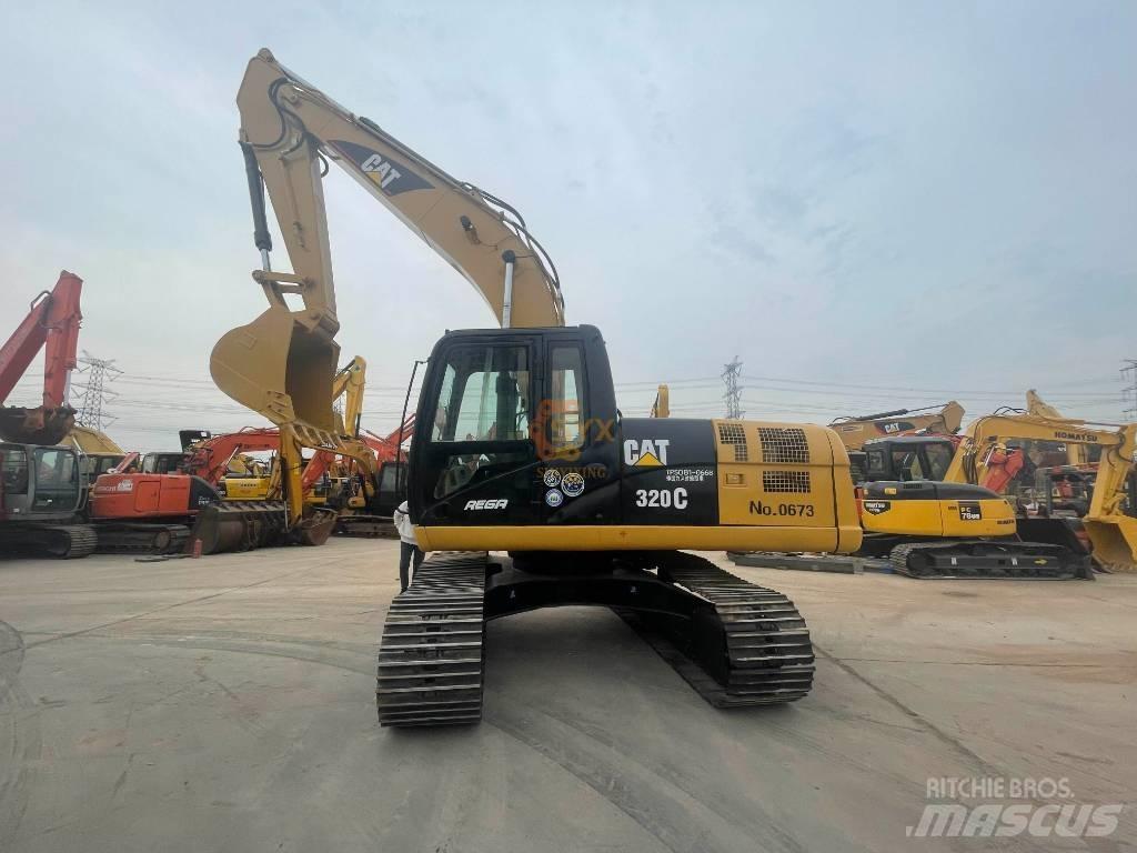 CAT 320 C Bandgrävare