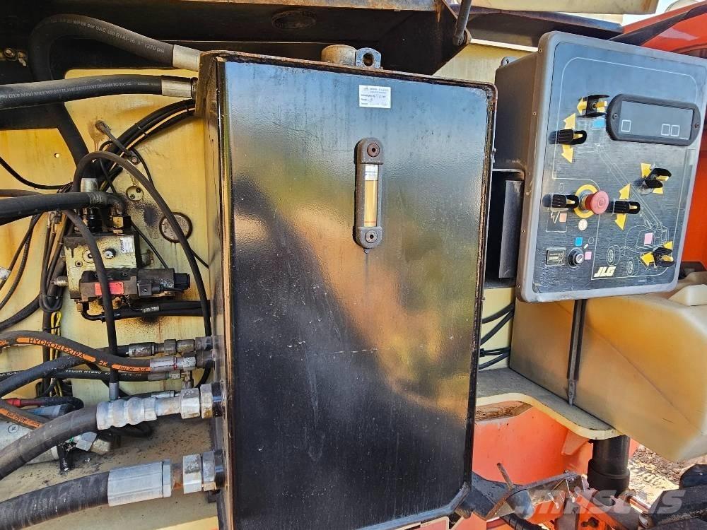 JLG 680S Teleskop bomliftar