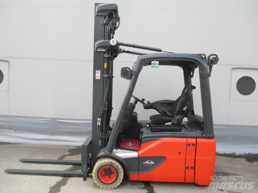 Linde E 18 Elmotviktstruckar
