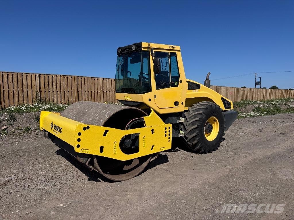 Bomag BW 213 D H-4 Envalsvältar