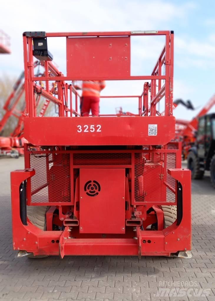 Genie GS 4390 RT Saxliftar