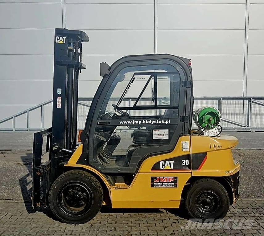 CAT GP 30 N Gasolmotviktstruckar