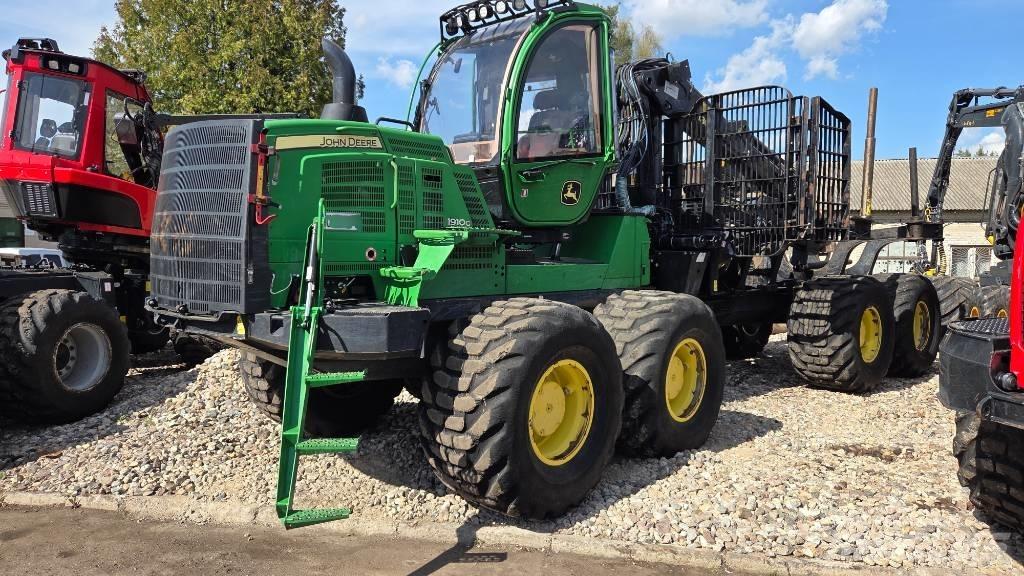 John Deere 1910 G Skotare
