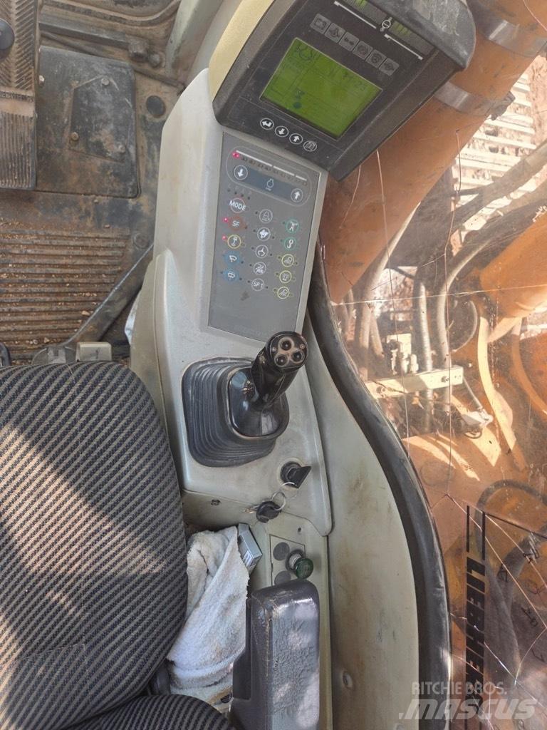 Liebherr 944 Bandgrävare