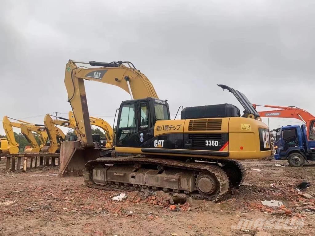 CAT 336 D Bandgrävare