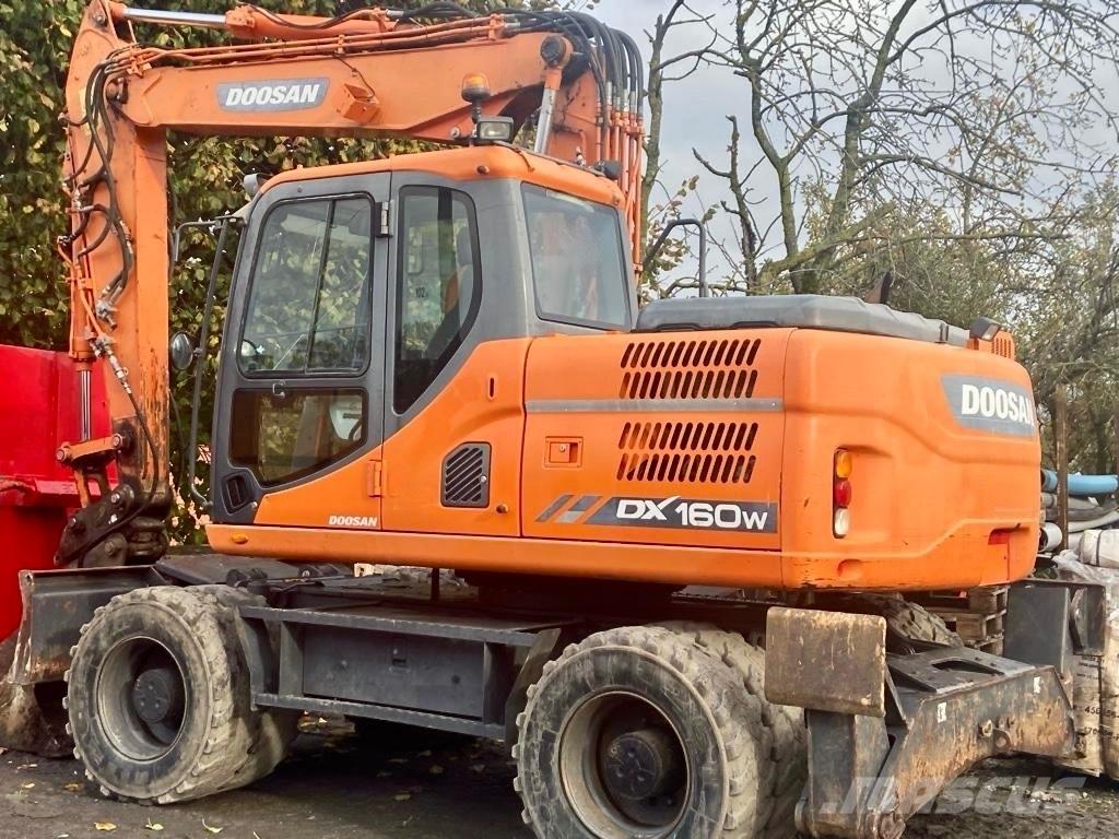 Doosan DX 160 W-3 Hjulgrävare