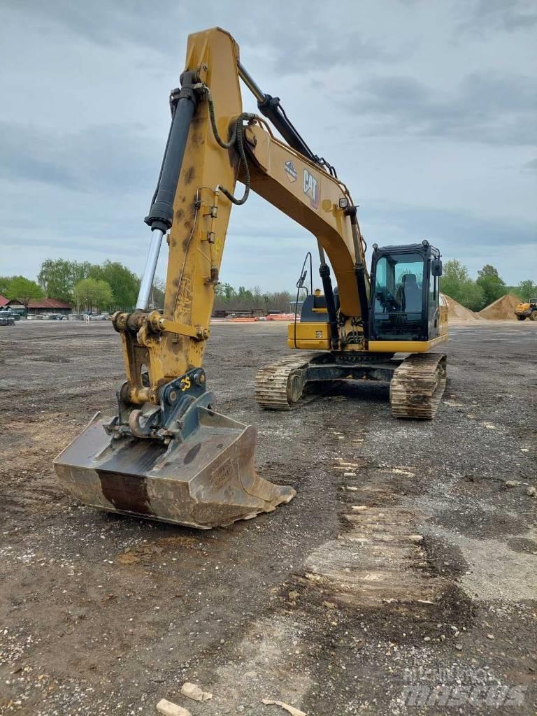 CAT 323D3 Bandgrävare