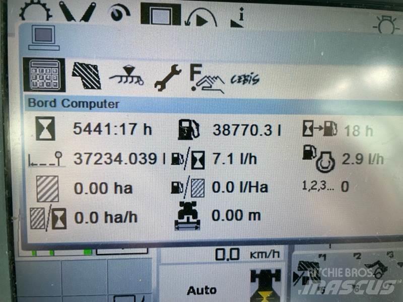CLAAS ARION 550 Traktorer