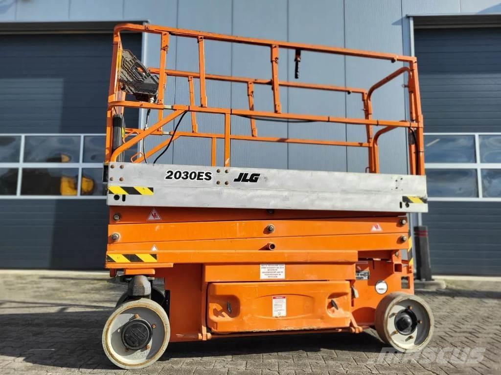 JLG 2030ES Saxliftar