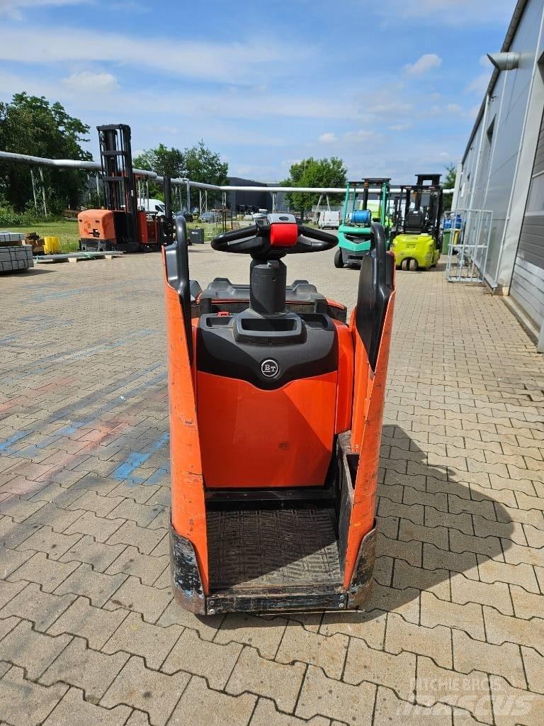BT LPE250 Låglyftare med plattform