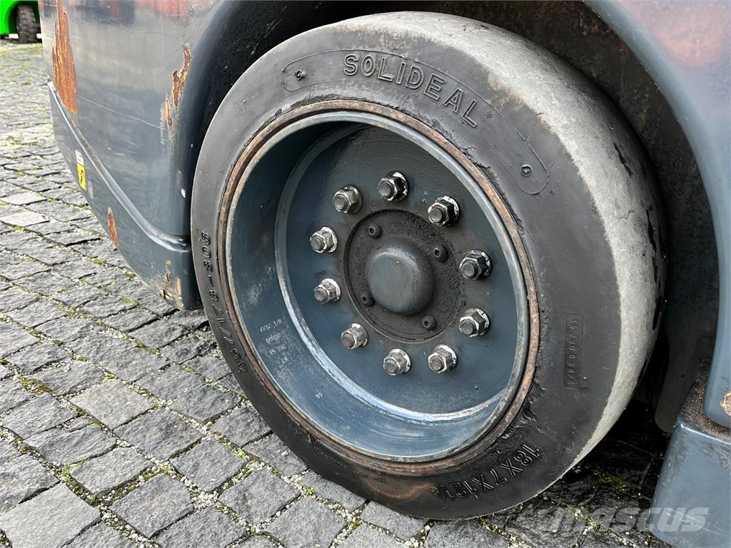 Aisle-Master 15NE Smalgångstruck