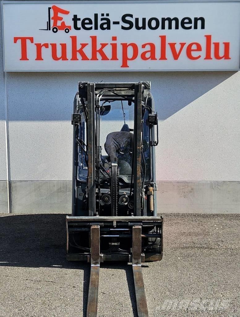 Linde E 20 PL-02 Elmotviktstruckar