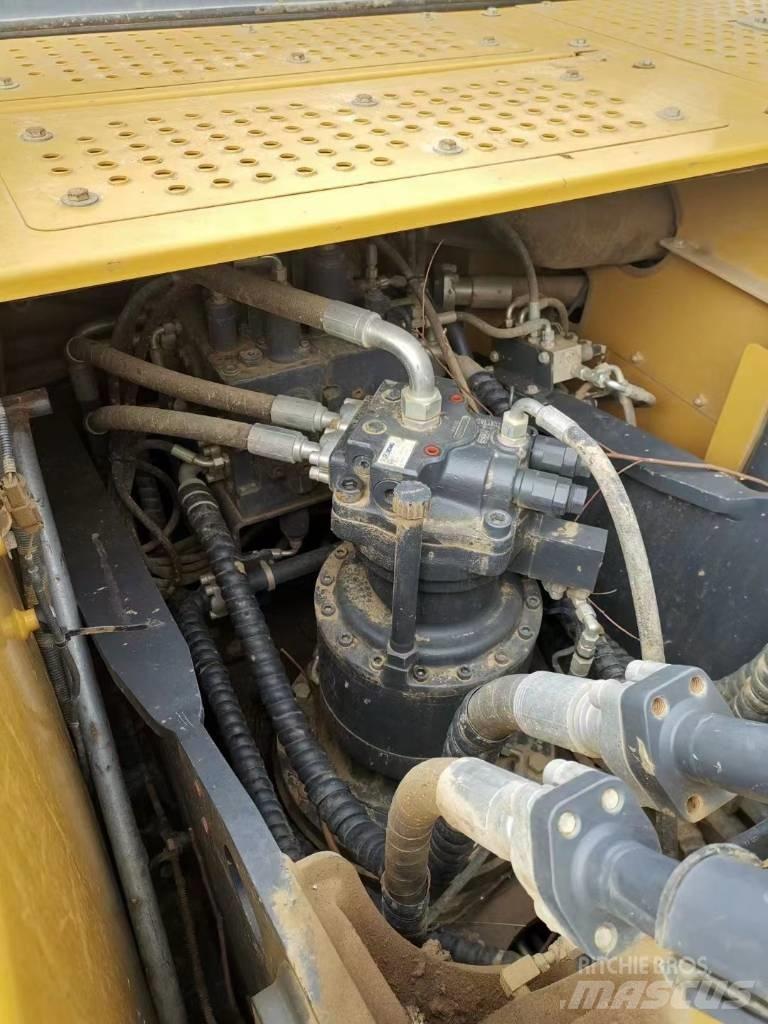 XCMG XE 215 DA Bandgrävare