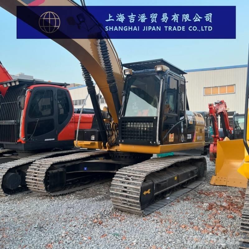 CAT 323 D Bandgrävare