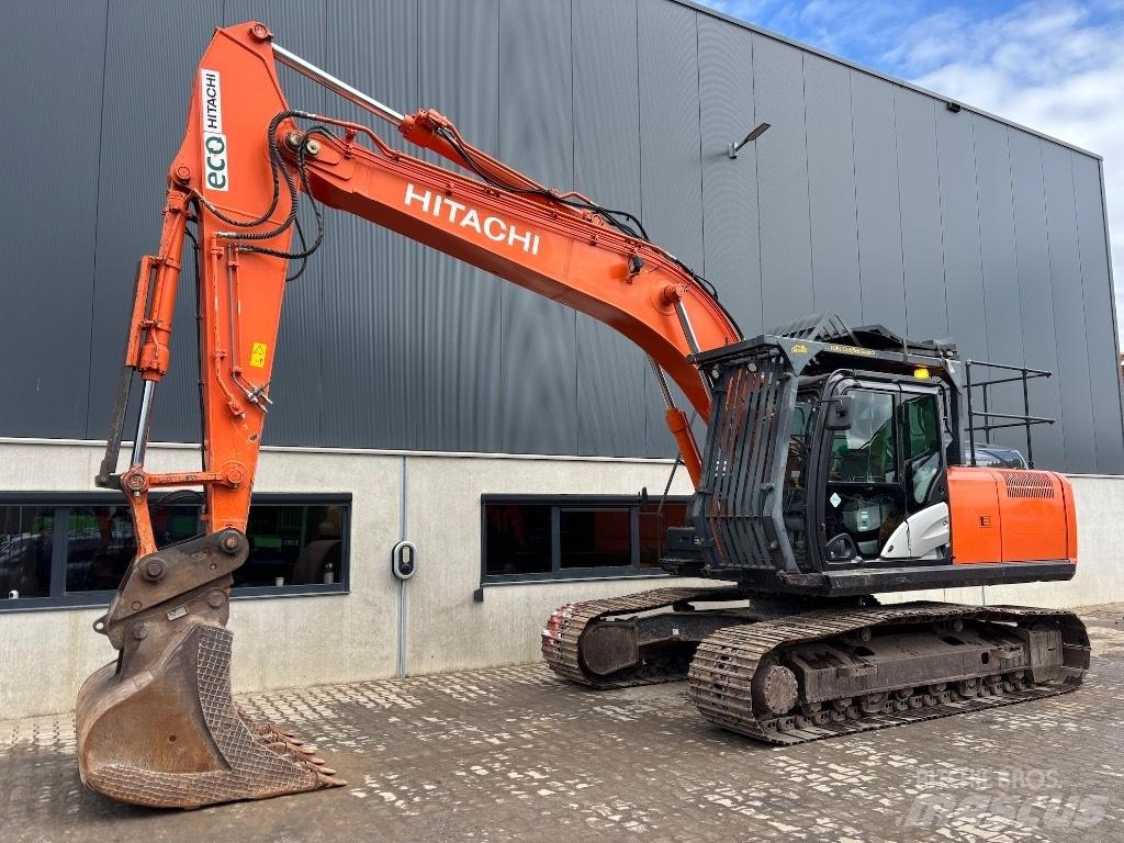 Hitachi ZX 210 LC-6 Bandgrävare