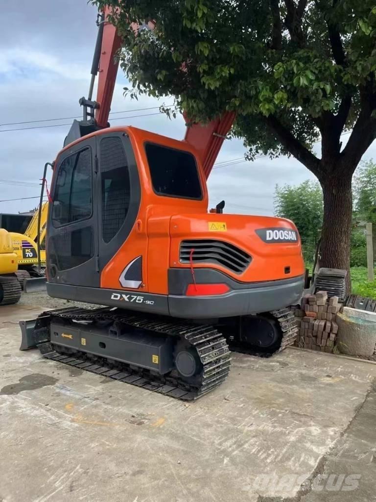 Doosan DX75-9C Midigrävmaskiner 7t - 12t