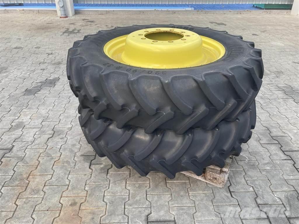 Mitas 320/90R32 Däck, hjul och fälgar