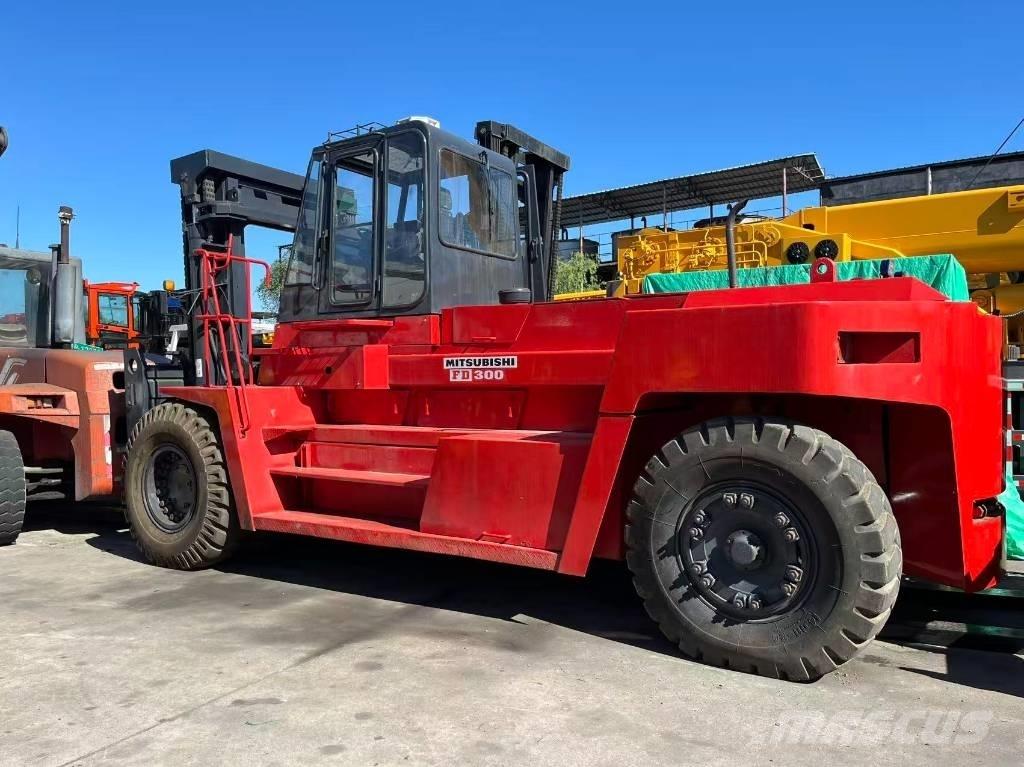 Mitsubishi FD 30 T Dieselmotviktstruckar