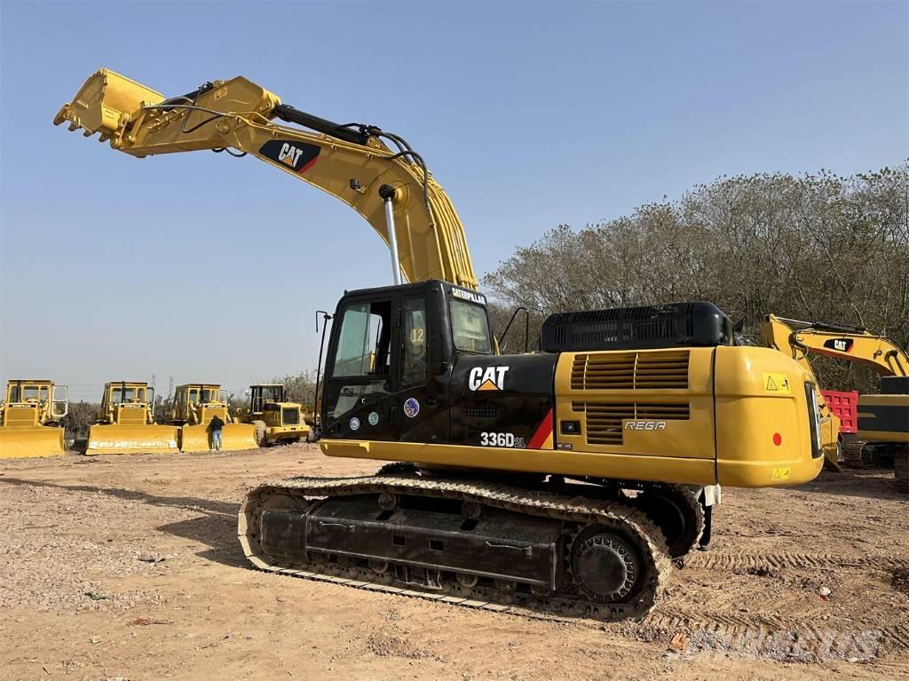 CAT 336 D L Bandgrävare