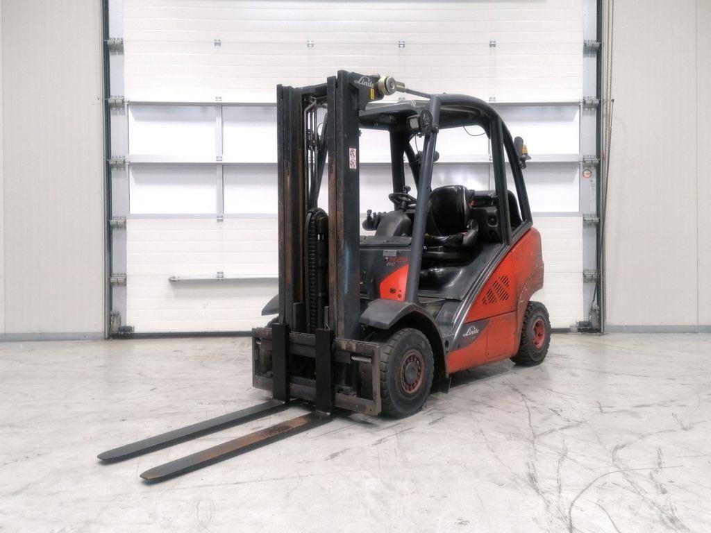 Linde H25T-02 Gasolmotviktstruckar