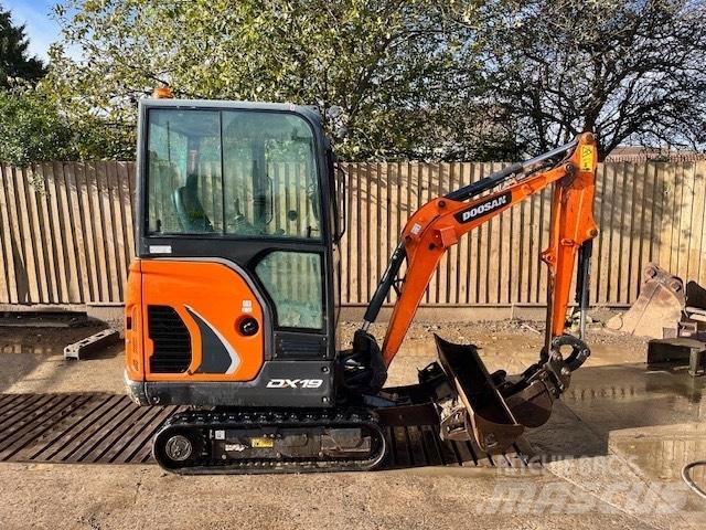 Doosan DX 19 Minigrävare < 7t
