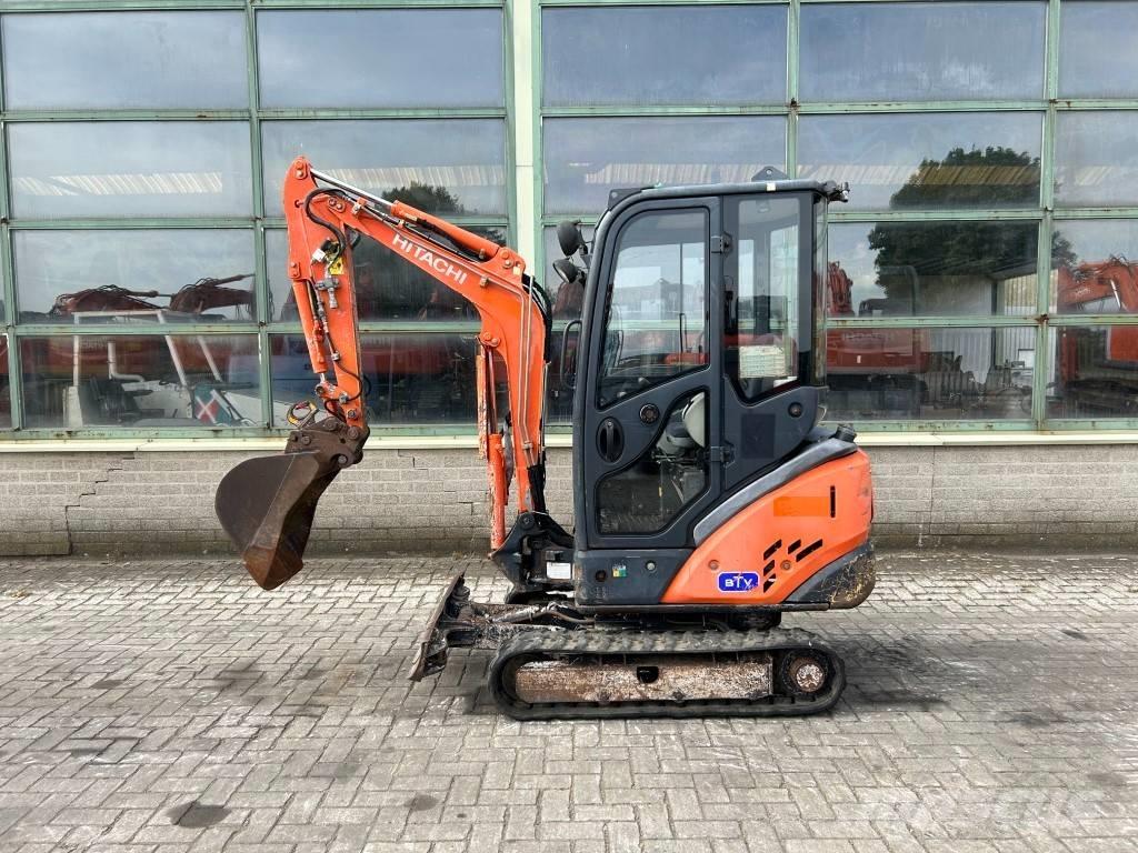 Hitachi ZX 18-3 CLR Minigrävare < 7t