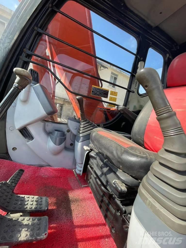 Hitachi ZX 120 Bandgrävare
