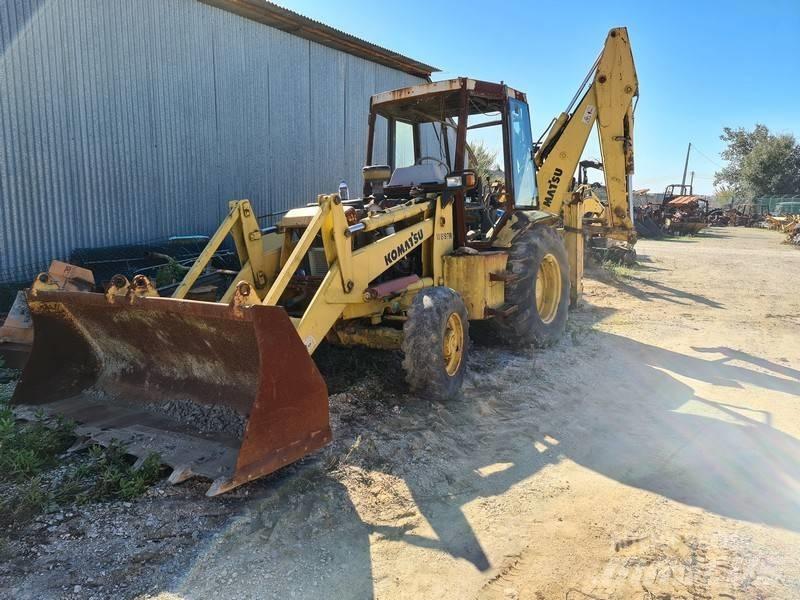Komatsu WB97R Grävlastare