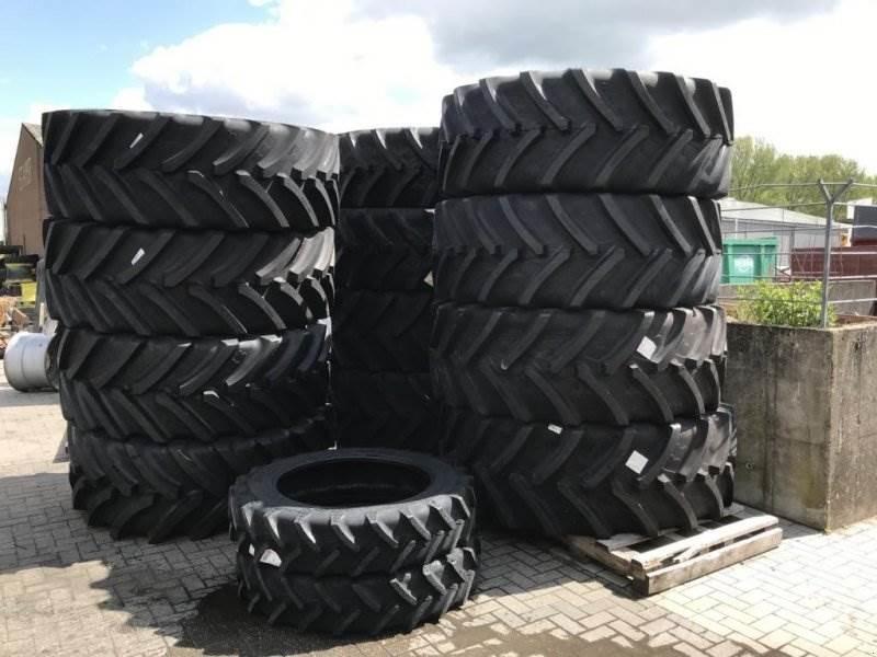 BKT 710/70R38 Däck, hjul och fälgar