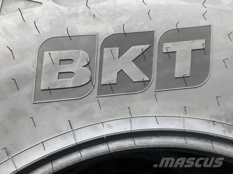 BKT 710/70R38 Däck, hjul och fälgar