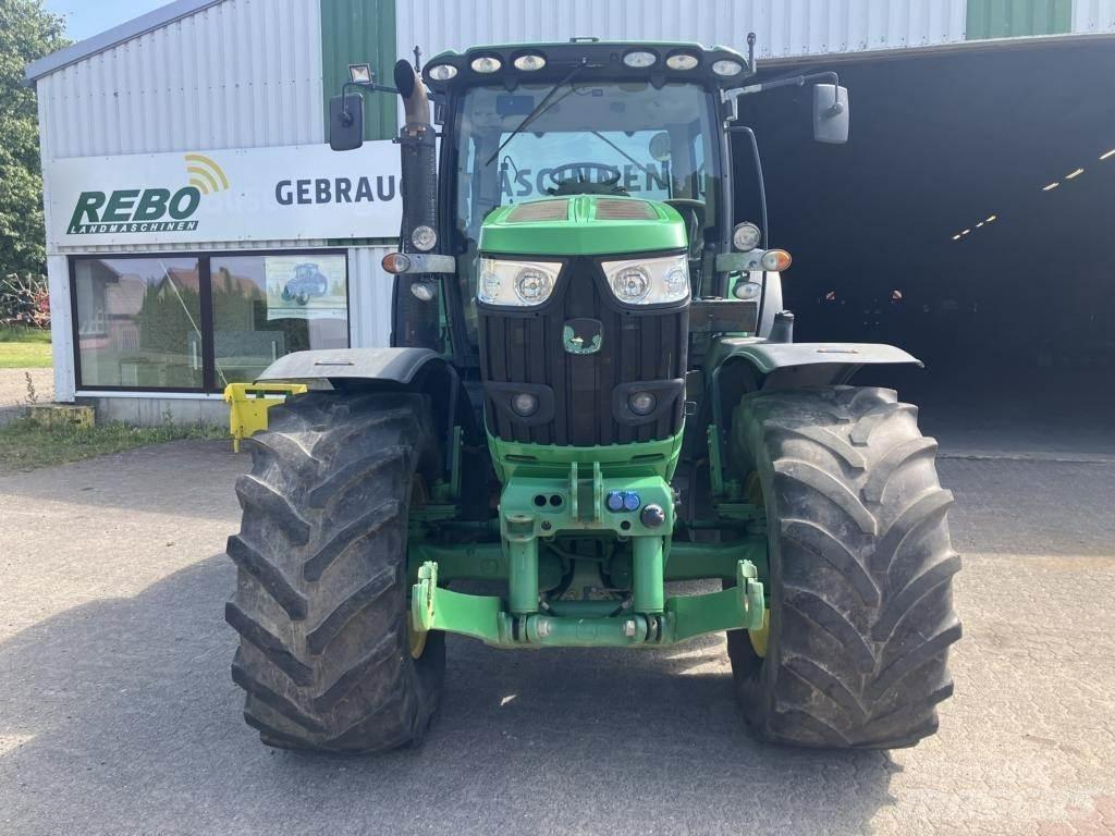 John Deere 6210R Traktorer