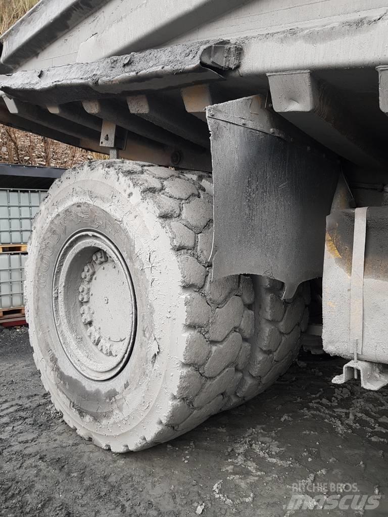 Komatsu HD 465-5 Gruvtruck