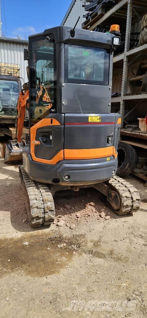 Develon DX 27 Z-7 Minigrävare < 7t