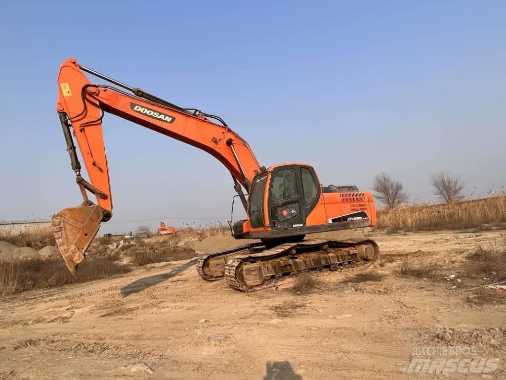 Doosan DX225LC-9C Bandgrävare