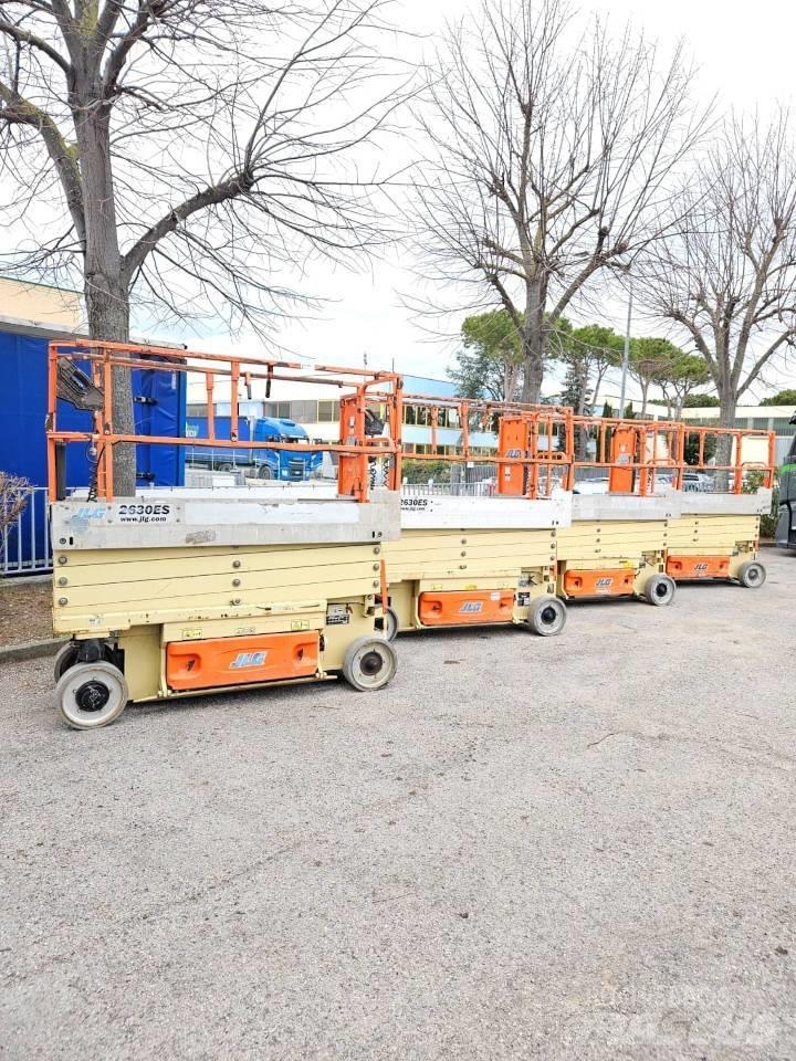 JLG 2630 ES Saxliftar