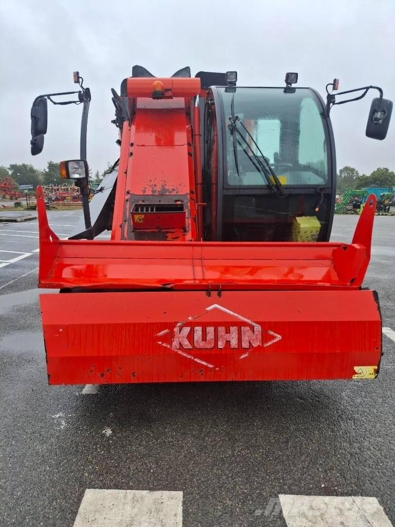 Kuhn SPV 14 Fullfodervagnar