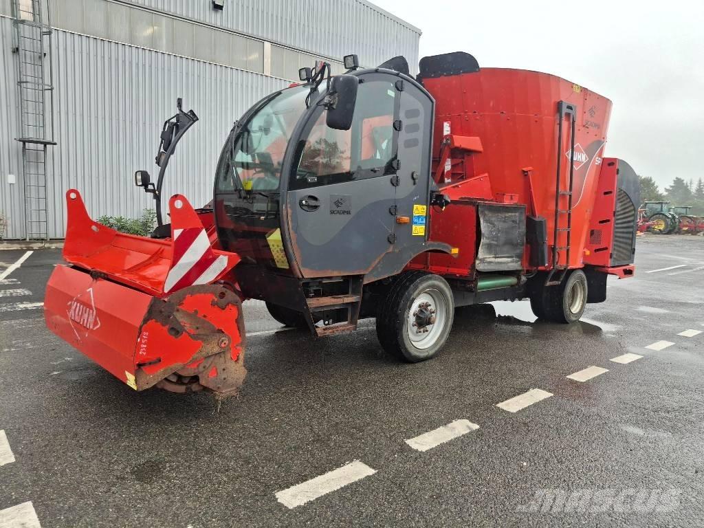 Kuhn SPV 14 Fullfodervagnar