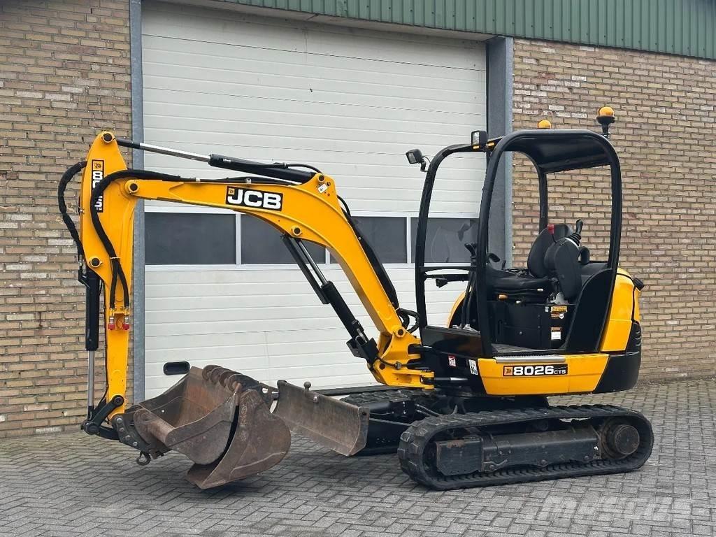 JCB 8026 CTS Minigrävare < 7t