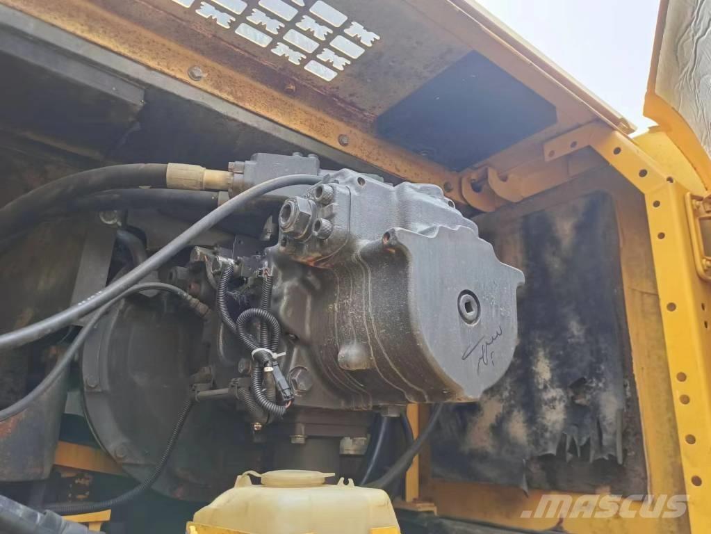 Komatsu PC 400-8 Bandgrävare